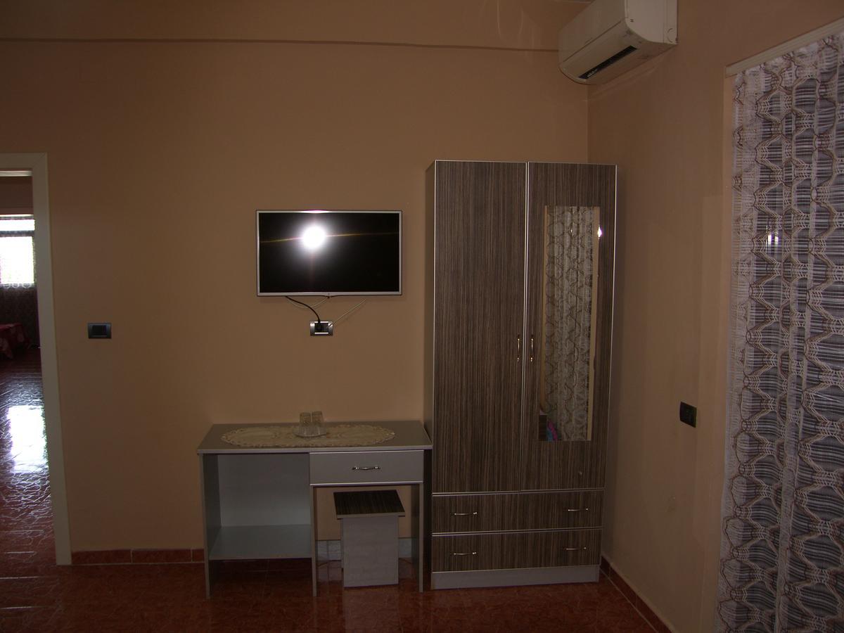 Shkodra Hotel Kültér fotó