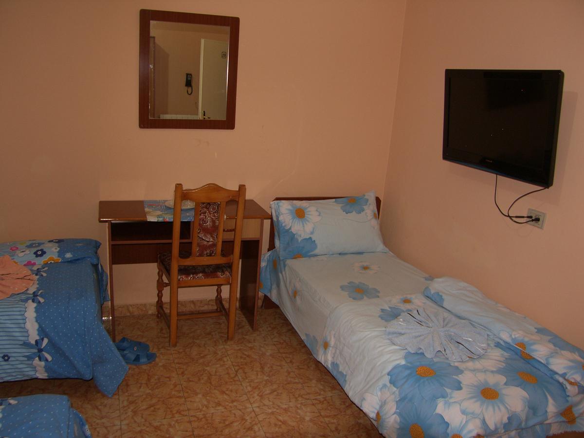 Shkodra Hotel Kültér fotó