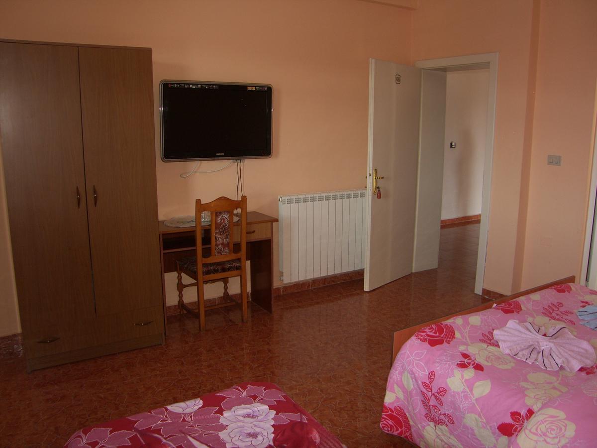 Shkodra Hotel Kültér fotó