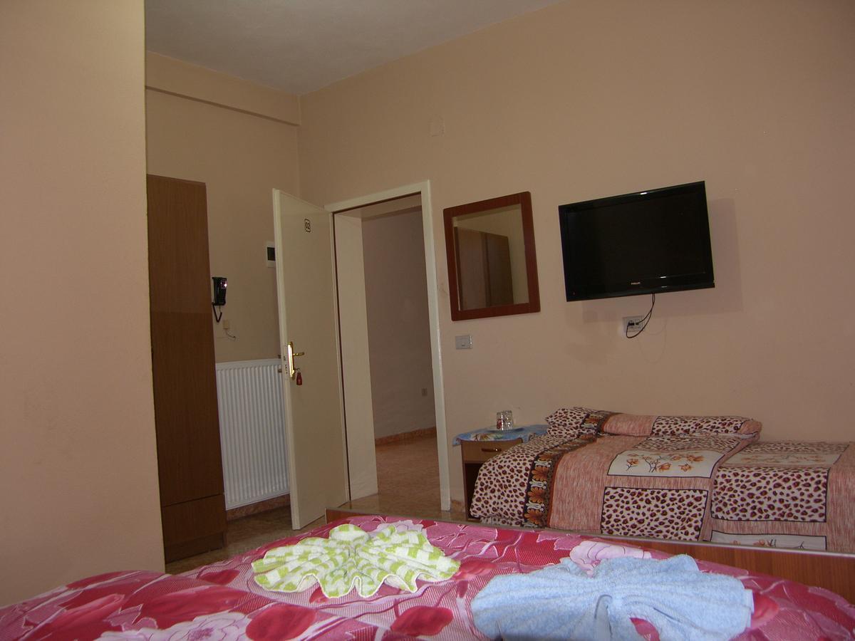 Shkodra Hotel Kültér fotó