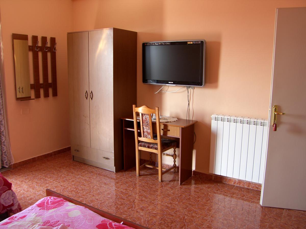 Shkodra Hotel Kültér fotó