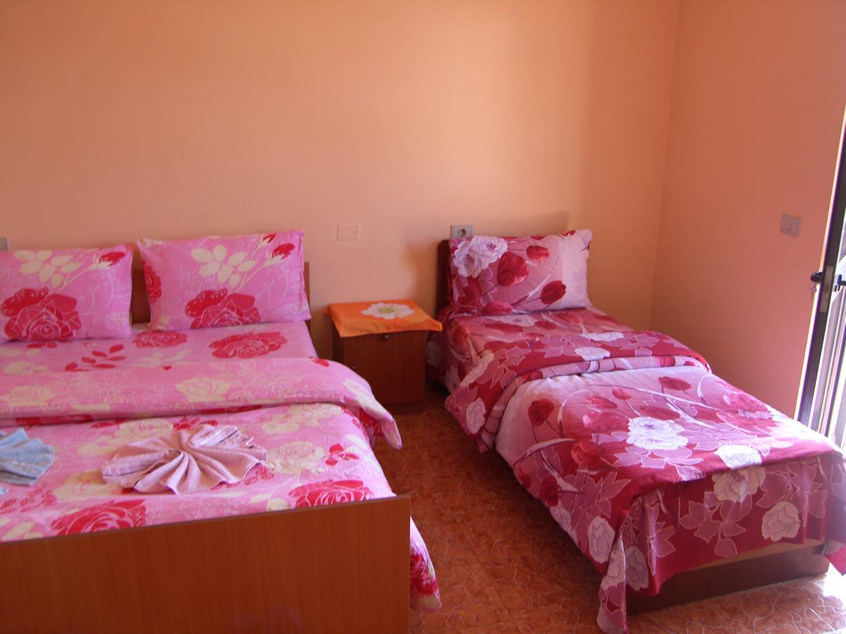 Shkodra Hotel Kültér fotó