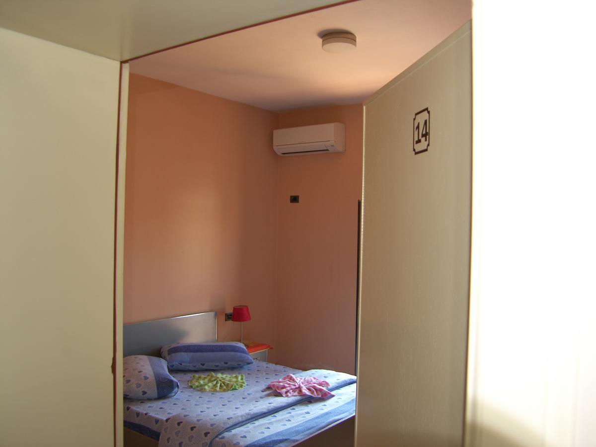 Shkodra Hotel Kültér fotó
